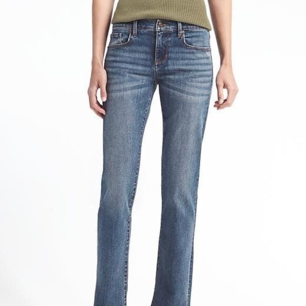 Banana Republic Girlfriend Medium Wash Jean 31L